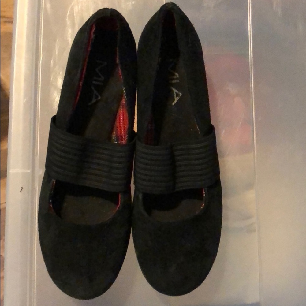 Black MIA shoes